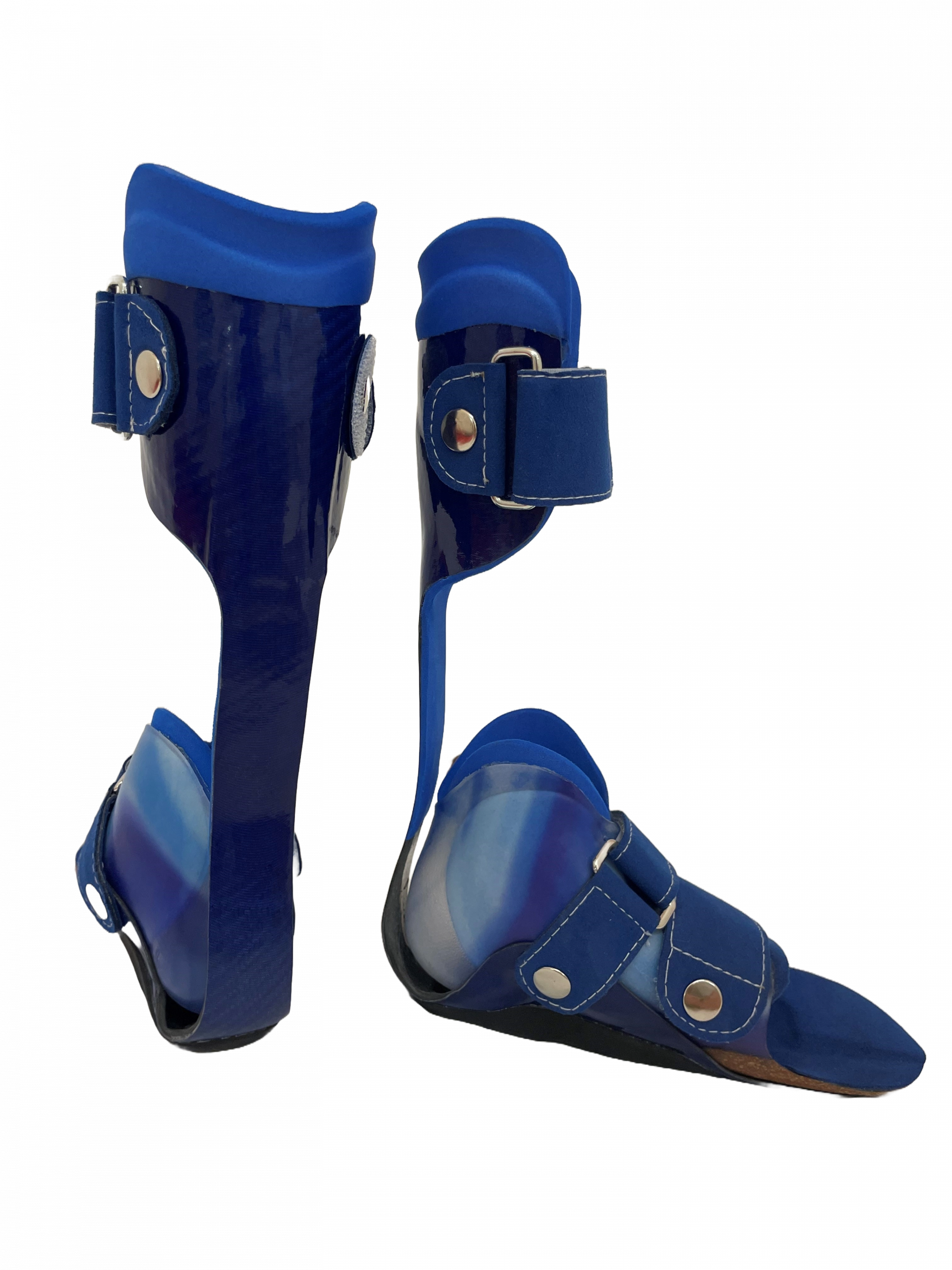 b (1) Orthopaedische Hilfsmittel mit Carbonfeder